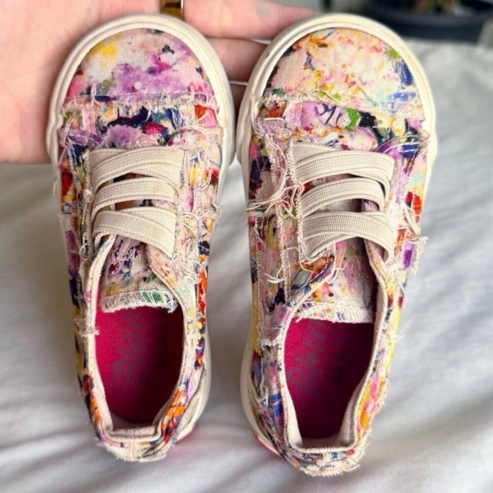 Girls Blowfish Floral Slip-on Shoes Size 6.5-7